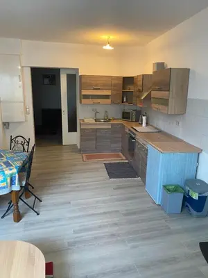 Küche/Küchenzeile in der Unterkunft Ruhiges ein Zimmer Wohnung