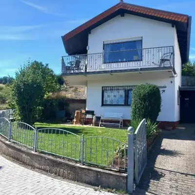 Eifel Urlaub mit Hunden Ferienhaus Schwalbennest Schalkenmehren