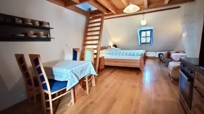 Ein Bett oder Betten in einem Zimmer der Unterkunft Ferienappartement Rondine Bekond