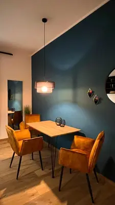 Ein Sitzbereich in der Unterkunft H-85 SUITES - BRIGHT Collection
