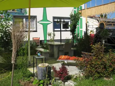 Ein Garten an der Unterkunft Diamanthaus 3 Koblenz