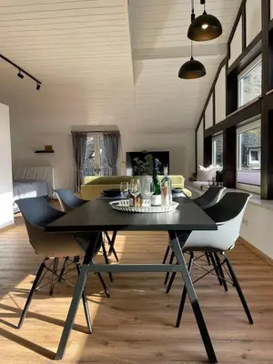Ein Sitzbereich in der Unterkunft Turteltäubchen am Taubenhaus Residenz Moselliebe