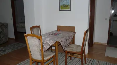 Ein Sitzbereich in der Unterkunft FeWo Wedemann 55543 Bad Kreuznach