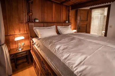 Ein Bett oder Betten in einem Zimmer der Unterkunft Burg Gutenfels