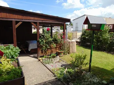Ein Garten an der Unterkunft Ferienwohnung Astor zwischen Rhein und Mosel