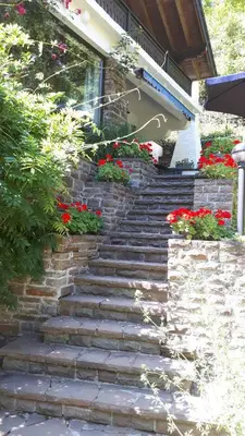Ein Garten an der Unterkunft B&B Am Sahrbach