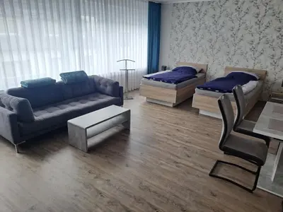 Ein Sitzbereich in der Unterkunft Ferienwohnung in der Marktstraße