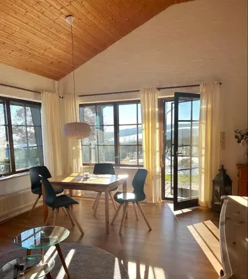 Ein Sitzbereich in der Unterkunft Kleine Eifelperle Gönnersdorf