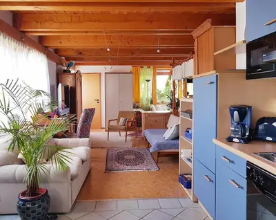 Ein Sitzbereich in der Unterkunft Zentrale Ferienwohnung auf dem schönen Hunsrück