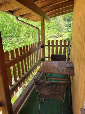 Ein Balkon oder eine Terrasse in der Unterkunft Ferienwohnung im Haus Waldblick