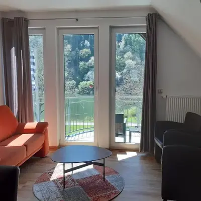 App 4 Pers 2 Schlafzimmer mit eigenen Badezimmer 2 Balkonen alle mit Moselblick