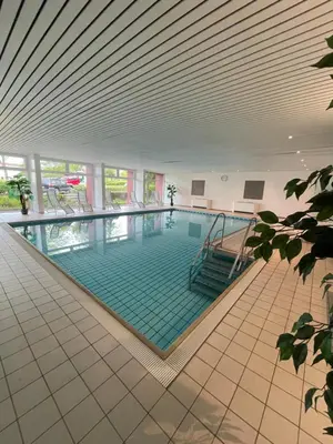 Der Swimmingpool an oder in der Nähe von Maisonette Taunusblick 317