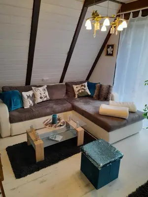 Ein Sitzbereich in der Unterkunft Haus Eifel