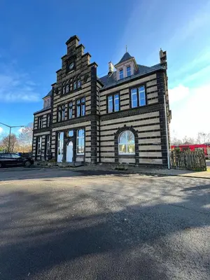 Das Gebäude in dem sich die Ferienwohnung befindet