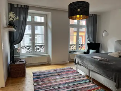 Ein Bett oder Betten in einem Zimmer der Unterkunft Stilvolle Altstadtwohnung mit 2 Schlafzimmern