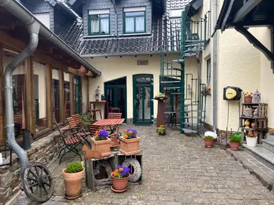 Das Gebäude in dem sich die Ferienwohnung befindet