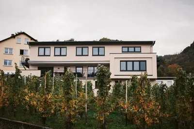 Das Gebäude in dem sich die Ferienwohnung befindet