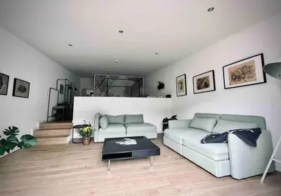Ein Sitzbereich in der Unterkunft Weinlofts an der Mosel mit E10 Ladestation