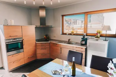 Küche/Küchenzeile in der Unterkunft Ferienwohnung Moselmomente