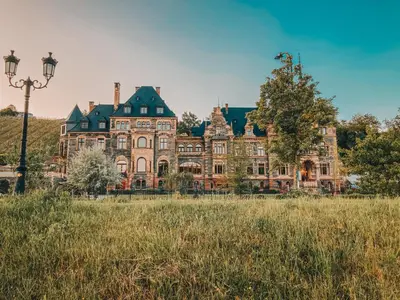 Das Gebäude in dem sich die Ferienwohnung befindet