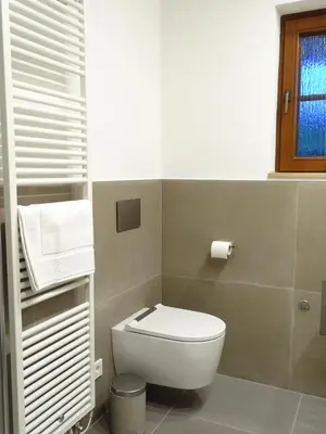 Ein Badezimmer in der Unterkunft Ferienwohnung Haus Weinbergsblick