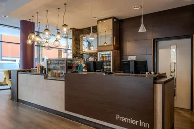 Küche/Küchenzeile in der Unterkunft Premier Inn Koblenz City