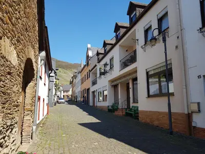Das Gebäude in dem sich die Ferienwohnung befindet