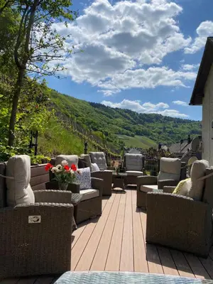 Ein allgemeiner Bergblick oder ein Berglick von der Ferienwohnung aus