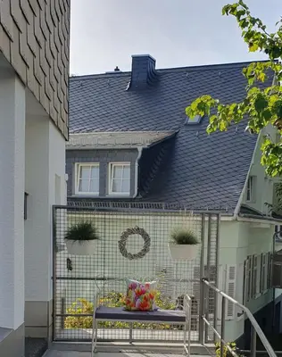 Das Gebäude in dem sich die Ferienwohnung befindet
