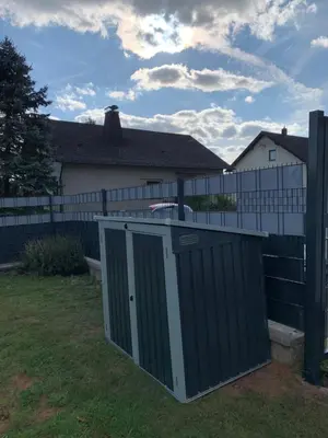 Das Gebäude in dem sich die Ferienwohnung befindet
