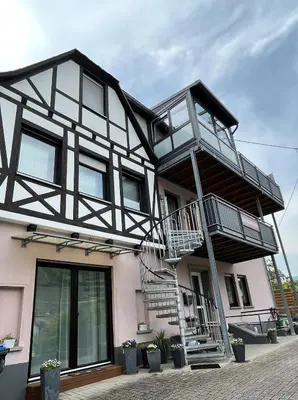 Das Gebäude in dem sich die Ferienwohnung befindet