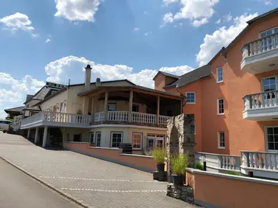 Das Gebäude in dem sich das Hotel befindet