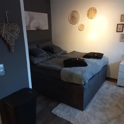 Ein Sitzbereich in der Unterkunft Ferienwohnung Weinand