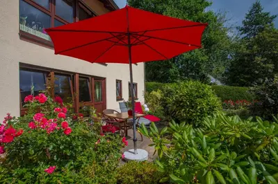 Ein Garten an der Unterkunft Ferienwohnung Zöll-Wedra