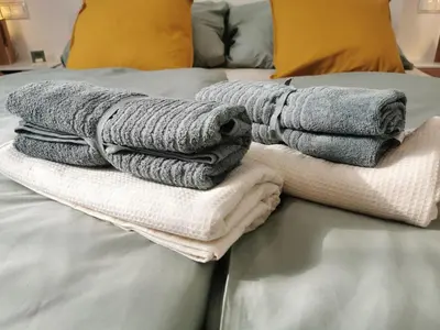 Ein Bett oder Betten in einem Zimmer der Unterkunft Ferienwohnung Koblenz Goldgrube