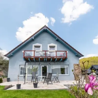 Luxurious holiday home with a nice private garden