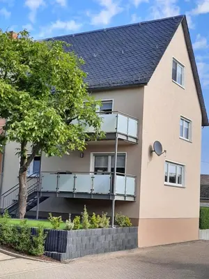 Das Gebäude in dem sich die Ferienwohnung befindet