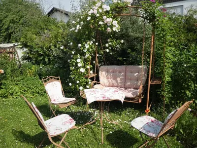 Ein Garten an der Unterkunft Ferienwohnung Hofmann