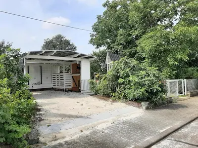 Das Gebäude in dem sich die Ferienwohnung befindet