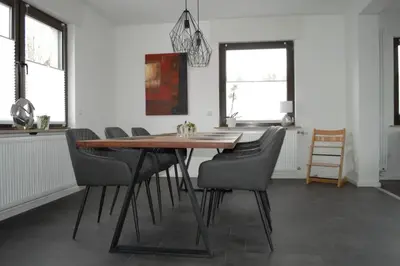 Ein Sitzbereich in der Unterkunft Ferienhaus Esten's Eifelheimat Wehr Eifel