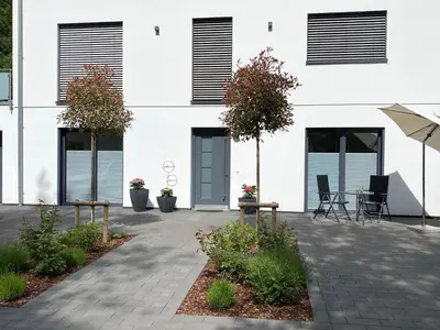 Das Gebäude in dem sich die Ferienwohnung befindet