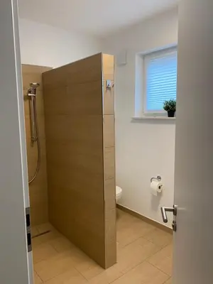 Ein Badezimmer in der Unterkunft Ferienwohnung Im Dhrontal