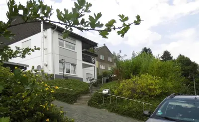 Das Gebäude in dem sich die Ferienwohnung befindet