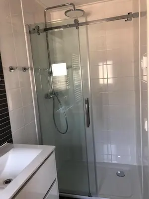 Ein Badezimmer in der Unterkunft Ferienhaus Auszeit am Gülser Moselbogen 20 in Koblenz
