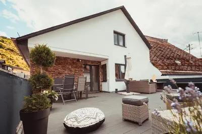Das Gebäude in dem sich die Ferienwohnung befindet