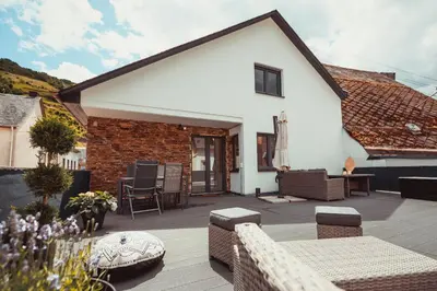 Das Gebäude in dem sich die Ferienwohnung befindet