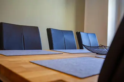 Der Geschäftsbereich oder Konferenzraum in der Unterkunft Stilvolle Wohnung bei Cochem - 2 Schlafzimmer