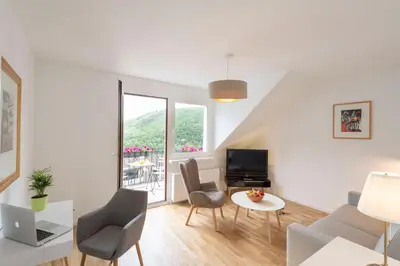 TV/Unterhaltungsangebot in der Unterkunft Ferienwohnung Burgblick Coraidelstein