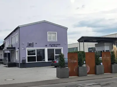 Das Gebäude in dem sich die Ferienwohnung befindet