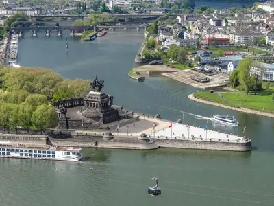 Blick auf einen Fluss in der Nähe der Ferienwohnung